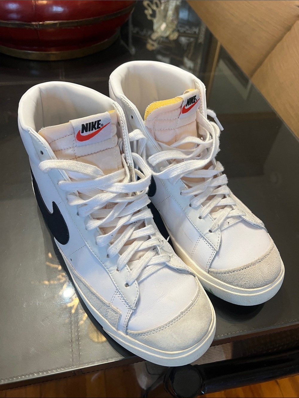 Nike  blazers White High-Top Sneakers with Black Swoosh in mens size 9.5